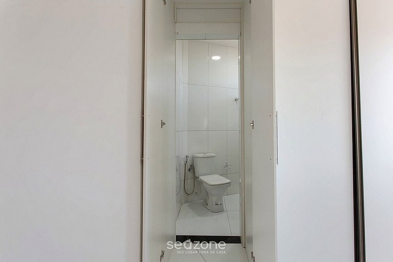 Casa em Cond. c/ Piscina e churrasq. FAE0001