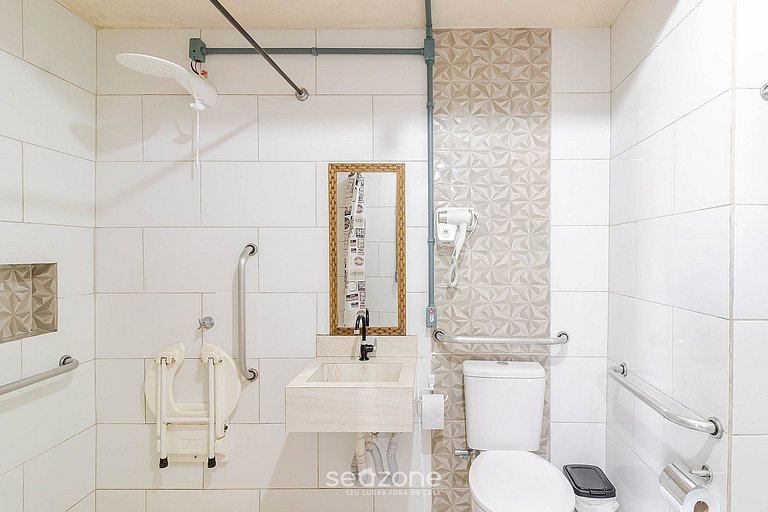 Conforto em Cond. c/ churrasq. prox. Praia PMS0006