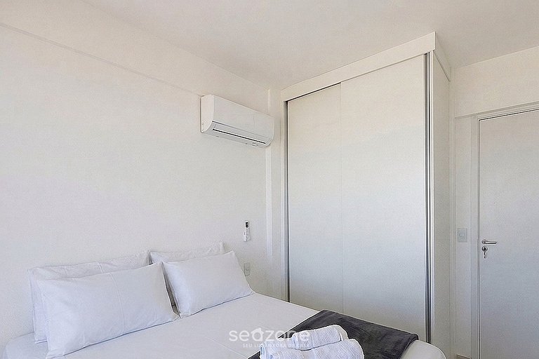 Apto. em Cond. c/ Piscina e Vista Praia CPK0502