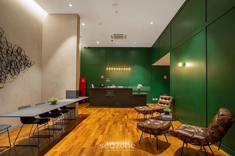 Studio c/ Varanda e Vista Cid. em Tatuapé PLT0044