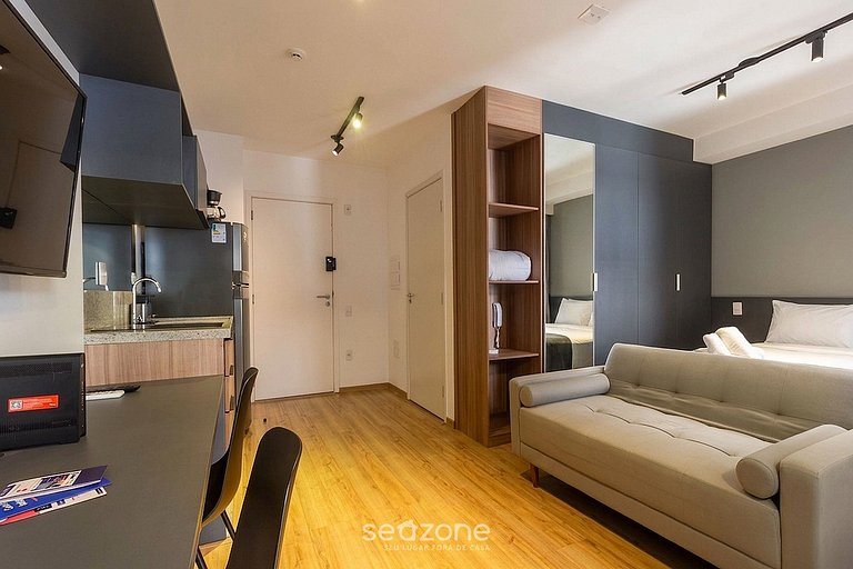 Apto. c/ Balcón y Vista Cid. en Condo. DOS0102