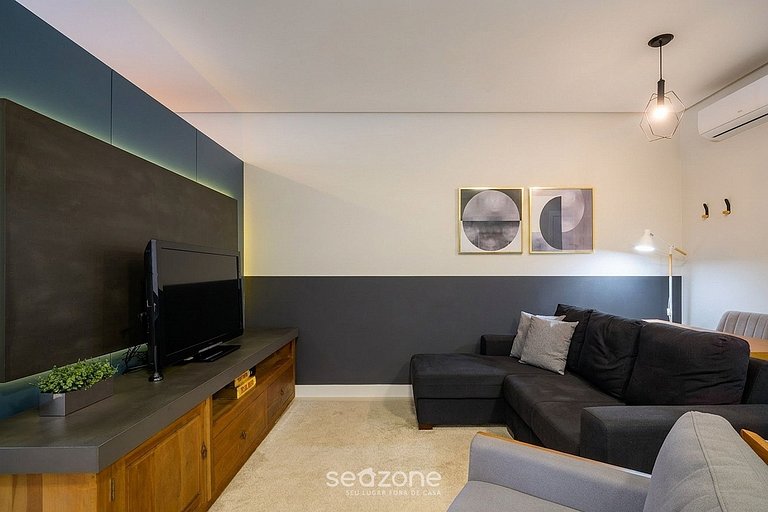 Studio c/ Varanda em Cond. c/ Piscina CJO0308