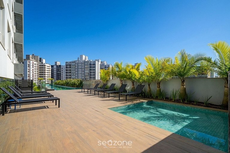Studio c/ Varanda em Cond. c/ Piscina CJO0308