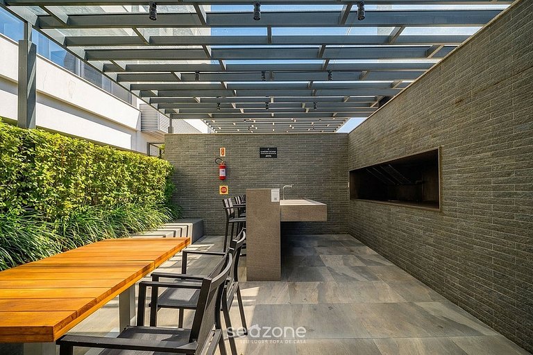 Studio c/ Varanda em Cond. c/ Piscina CJO0308