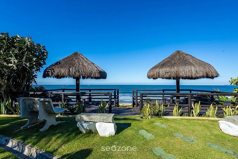 Casa em Cond. c/ Piscina e vista p/ Praia CBF0039