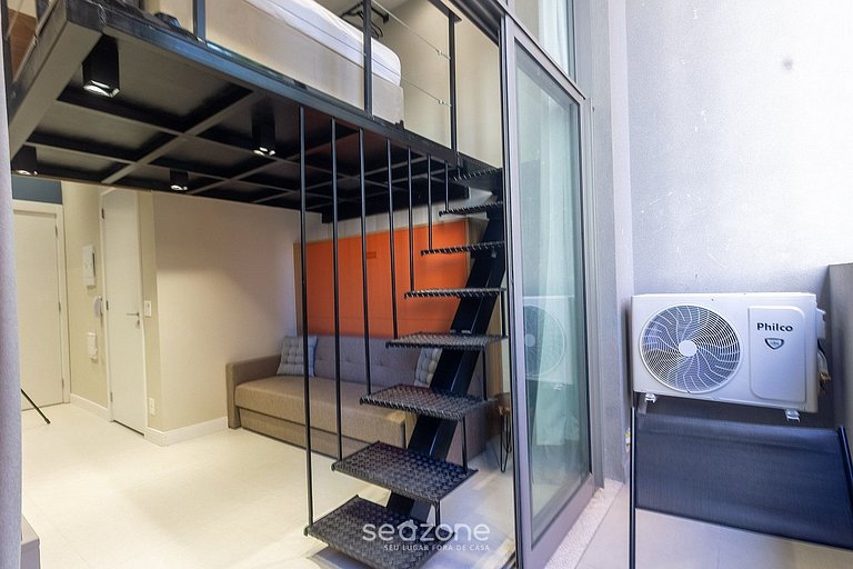 Studio c/ Varanda em Cond. c/ Piscina MSI0307