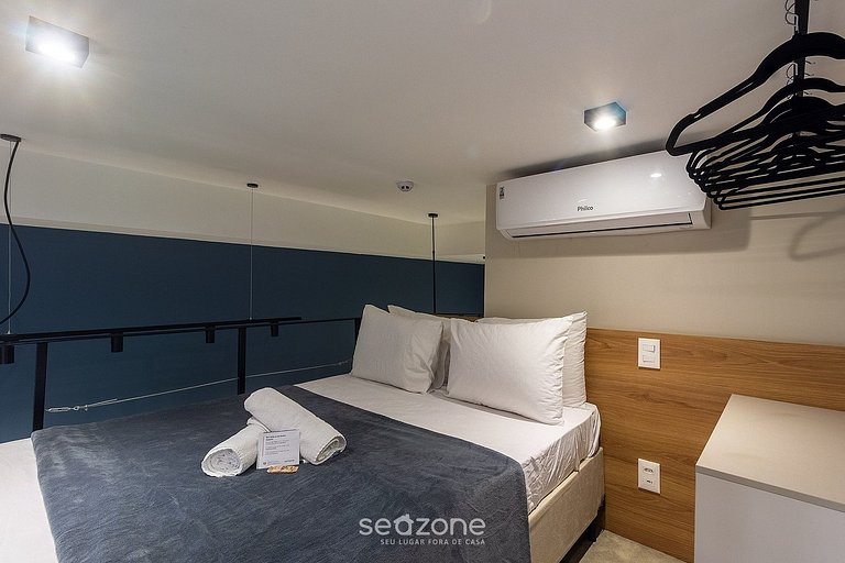 Studio c/ Varanda em Cond. c/ Piscina MSI0307