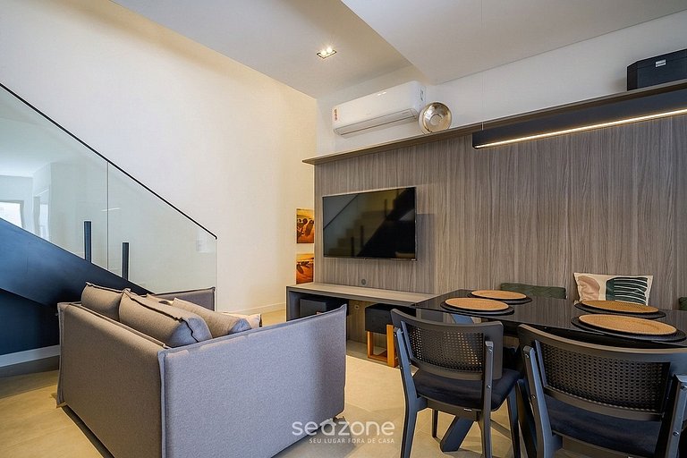 Apto. c/ Jacuzzi em Cond. c/ Piscina AMI0101