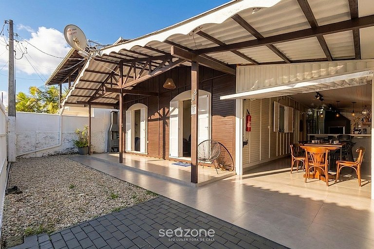 Casa c/ churrasq. priv. e Vista Cid. GCK0108