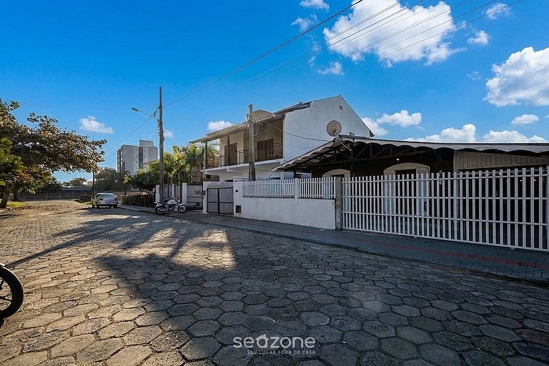 Casa c/ churrasq. priv. e Vista Cid. GCK0108