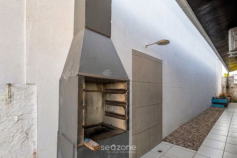 Casa c/ churrasq. priv. e Vista Cid. GCK0108