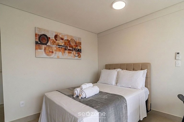 Studio c/ Varanda em Cond. c/ Piscina MSU1101