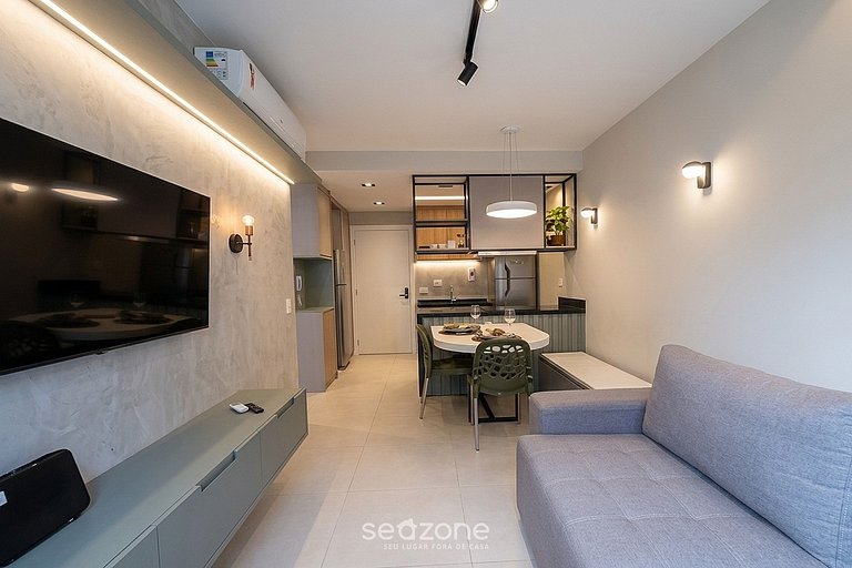 Apartamento charmoso a 150 metros da praia NAU0409