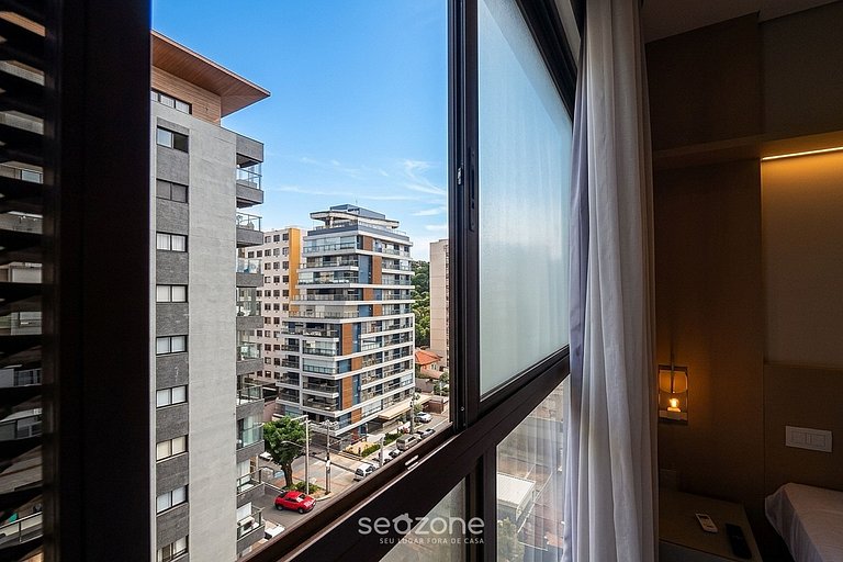 Apartamento charmoso a 150 metros da praia NAU0409
