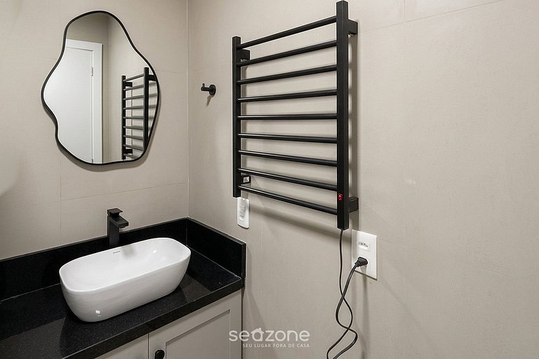 Studio c/ Garagem e Vista Cid. UST0504