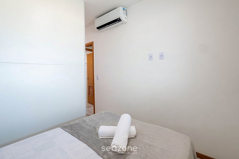 Apto. em Cond. c/ Piscina a 10m da Praia VRO0102