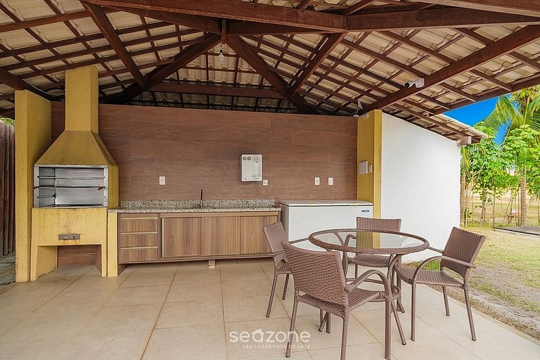 Apto. em Cond. c/ Varanda e Piscina VRL0006