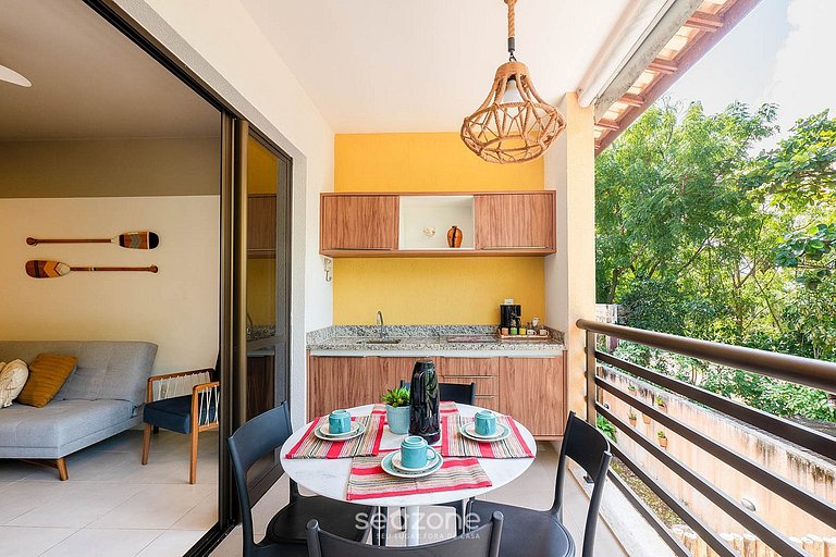 Apto. en Condo. c/ Balcón y Piscina VRL0006