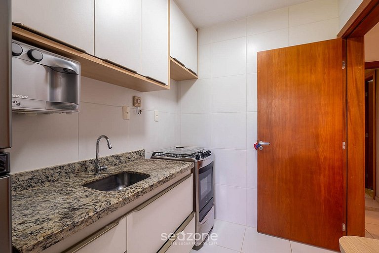 Apto. em Cond. c/ Varanda e Piscina VRL0006