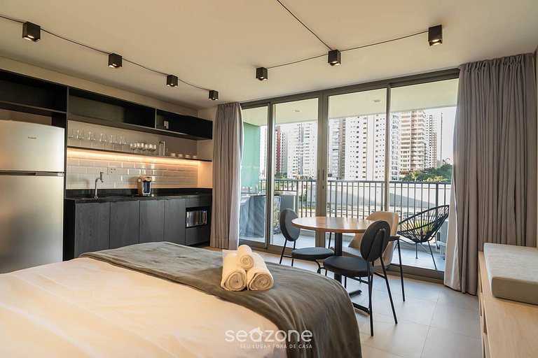 Varanda e vista da cidade próx. ao shopping AET505