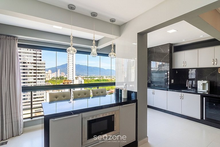 Apto. c/ Varanda, Piscina e Vista Mar BXX0402