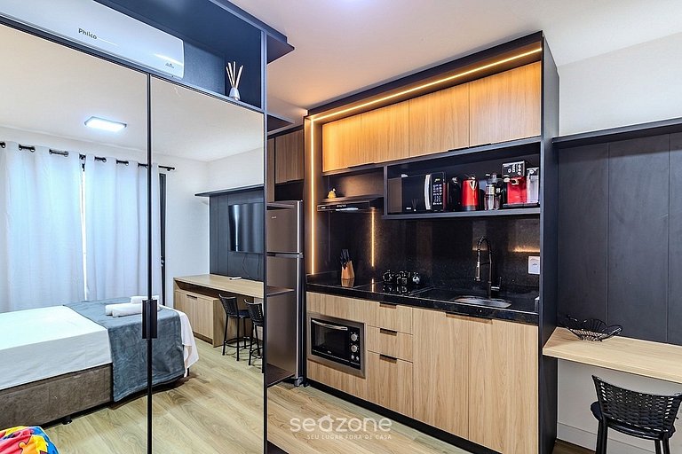 Apto. c/ Balcón en Condo. c/ Piscina PSO0408