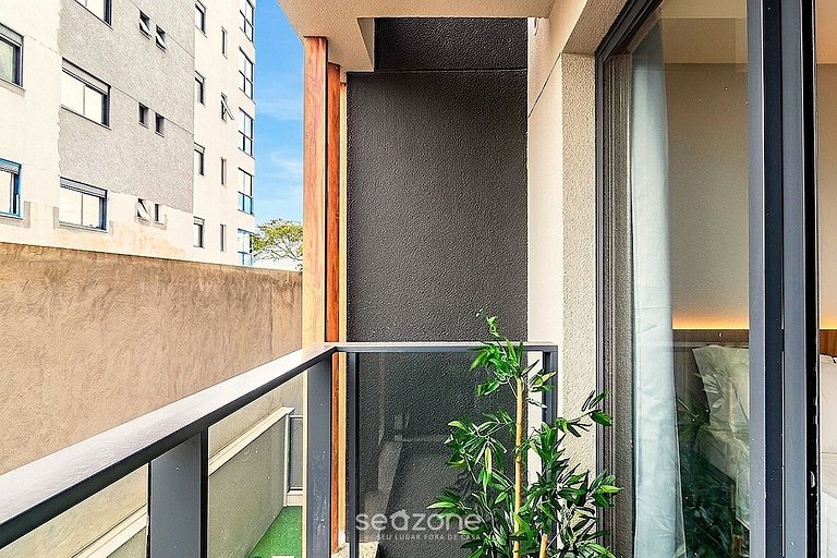 Studio c/ Varanda em Cond. c/ Piscina PSO0408