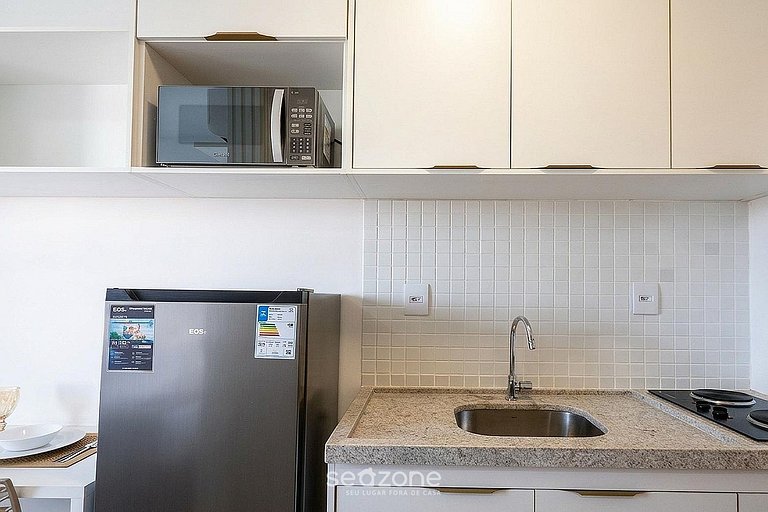 Studio em Cond. c/ Piscina e Vista Mar SAA0217
