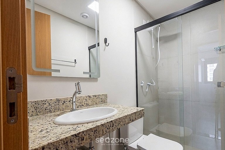 Apto. en Condo. c/ Piscina y Vista Ciudad CLV0803