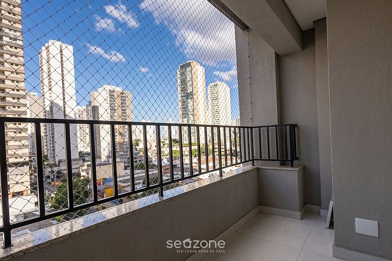Apto. en Condo. c/ Piscina y Vista Ciudad CLV0803