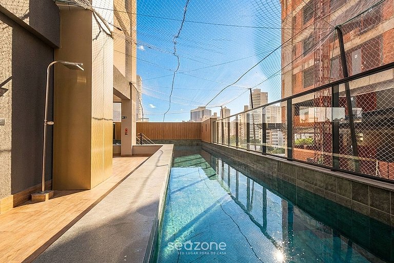 Apto. en Condo. c/ Piscina y Vista Ciudad CLV0803
