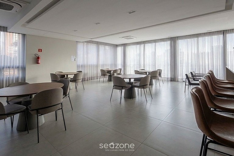 Apto. en Condo. c/ Piscina y Vista Ciudad CLV0803