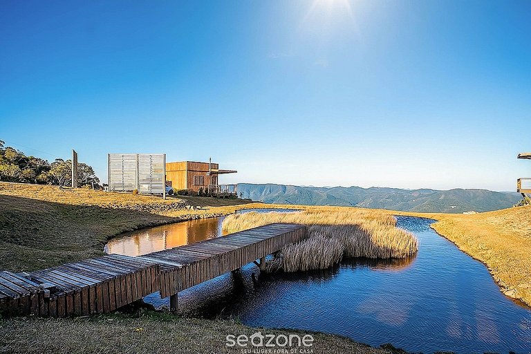 Linda cabana com jacuzzi na montanha VST013