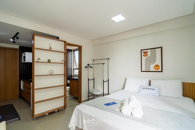Apto. c/ Balcón en Condo. c/ Piscina QUA0501