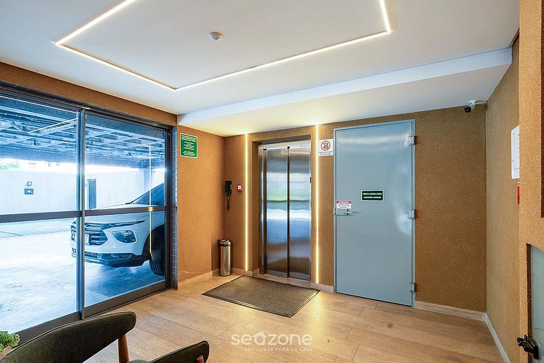 Studio c/ Varanda em Cond. c/ Piscina QUA0501