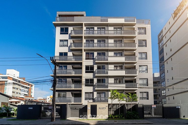 Studio c/ Varanda em Cond. c/ Piscina QUA0501