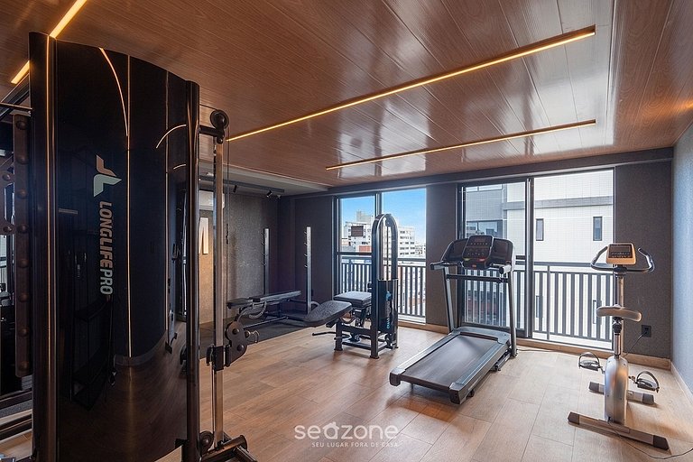 Studio c/ Varanda em Cond. c/ Piscina QUA0501