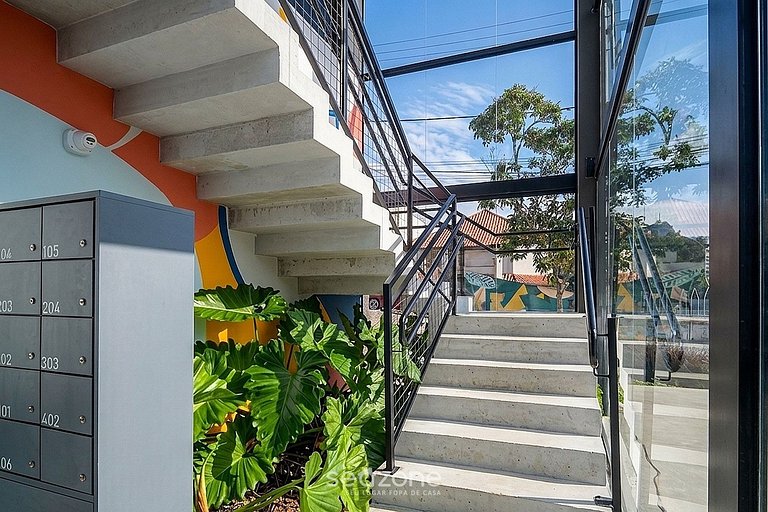 Studio em Cond. c/ Vista Cid. e Garagem PCA0403