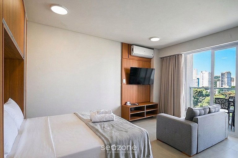 Studio c/ Varanda em Cond. c/ Piscina MSU0502