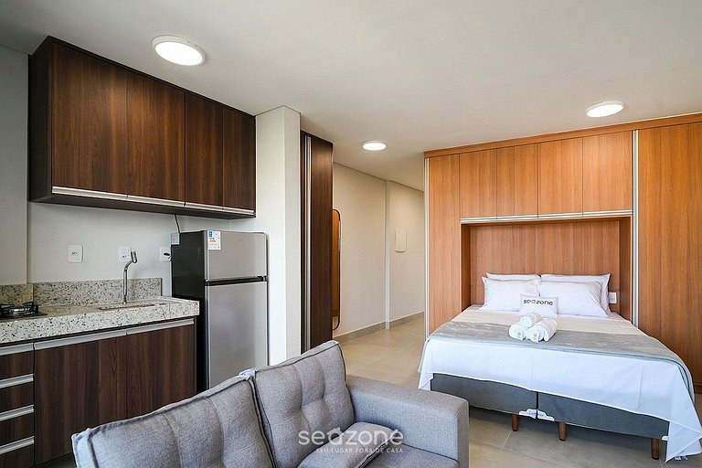 Apto. c/ Balcón en Condo. c/ Piscina MSU0502