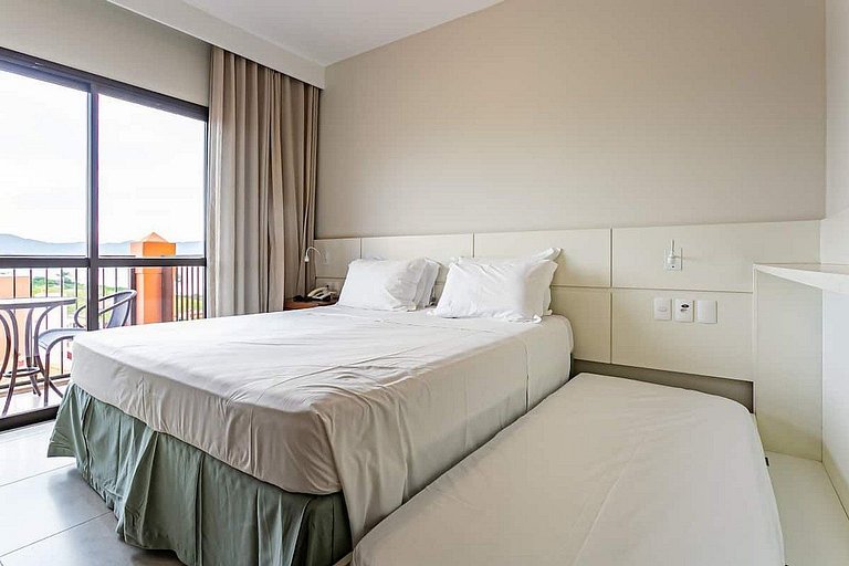 Studio em Jurerê melhor resort luxo vista mar JBV465 Seazone