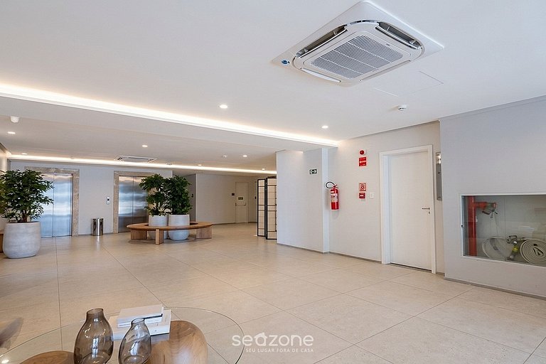 Apto. c/ Balcón en Condo. c/ Piscina DLO0080