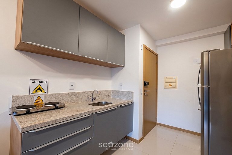 Apto. c/ Balcón en Condo. c/ Piscina HOA0107