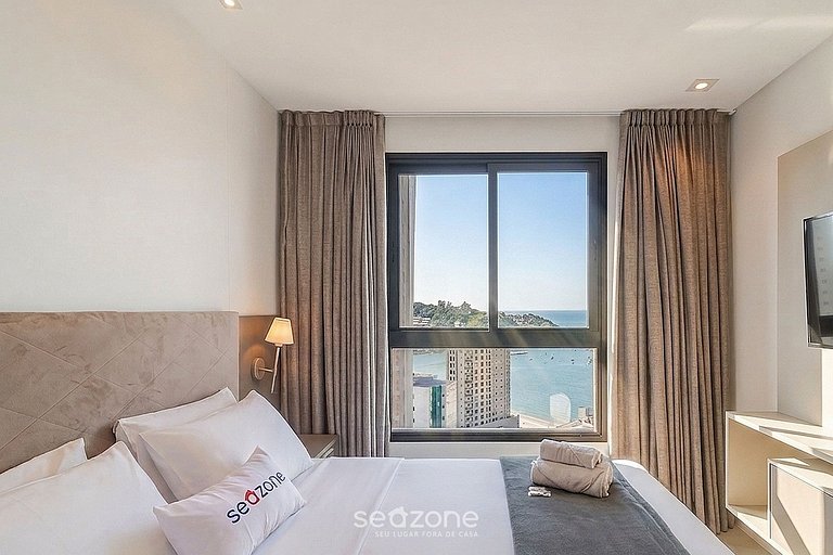 Apto. en Condo. c/ Piscina y Balcón MHF2102
