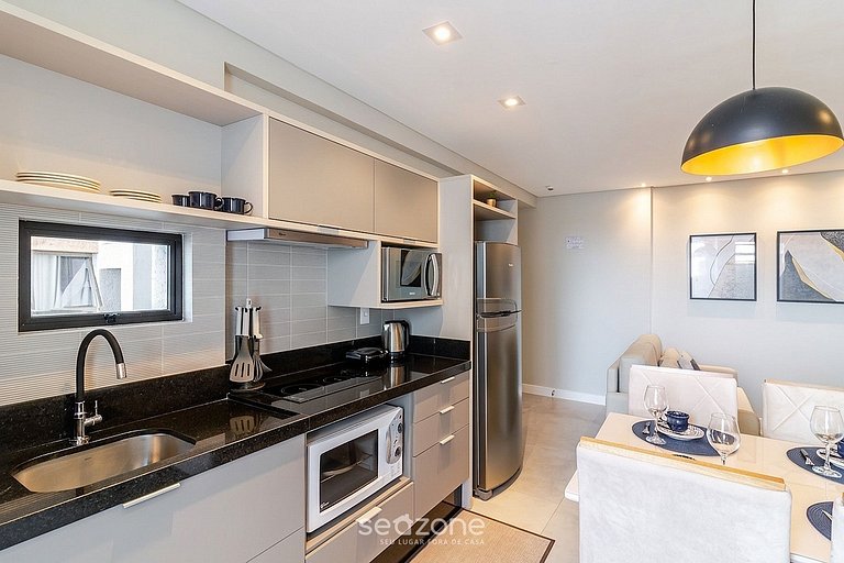 Apto. en Condo. c/ Piscina y Balcón MHF2102