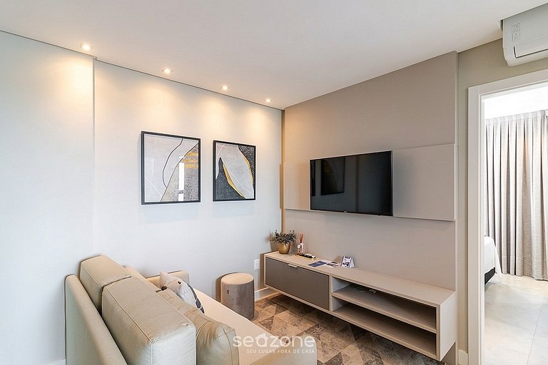 Apto. en Condo. c/ Piscina y Balcón MHF2102