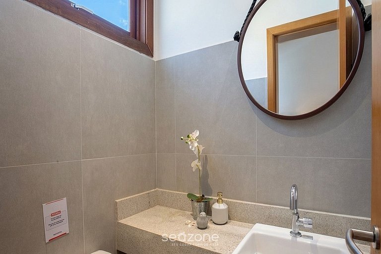 Casa en Condo. c/ Piscina a 280m de Pza. VGD0101
