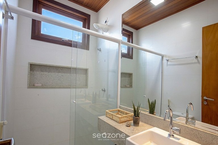 Casa em Cond. c/ Piscina a 280m da Praça VGD0101