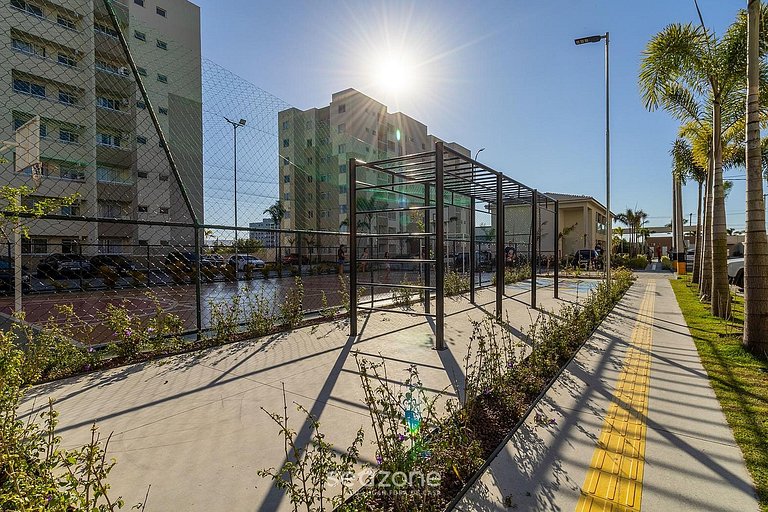 Apto. em Cond. c/ Piscina prox. Praia VET0104