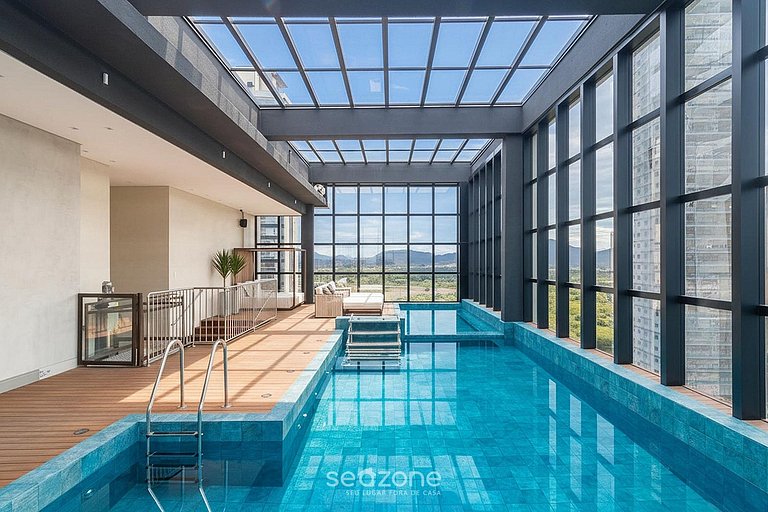 Studio em Cond. c/ Piscina e Vista Cid. FFS0801